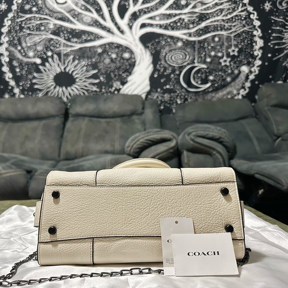 Coach soho shoulder bag  Cream Leather Handbag Crossbody purse - Picture 17 of 17